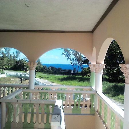 Dolphin Bay Yoga Guest House Drapers 외부 사진